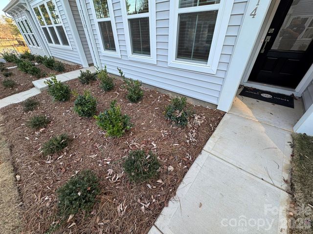 4632 Lakeview Road 6, Charlotte, NC 28216