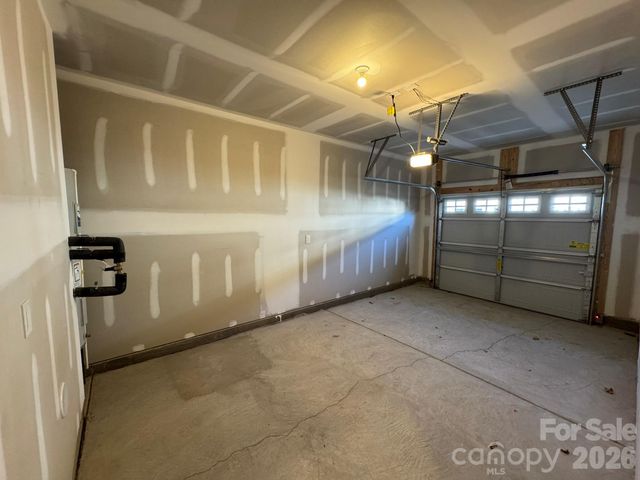 4632 Lakeview Road 6, Charlotte, NC 28216