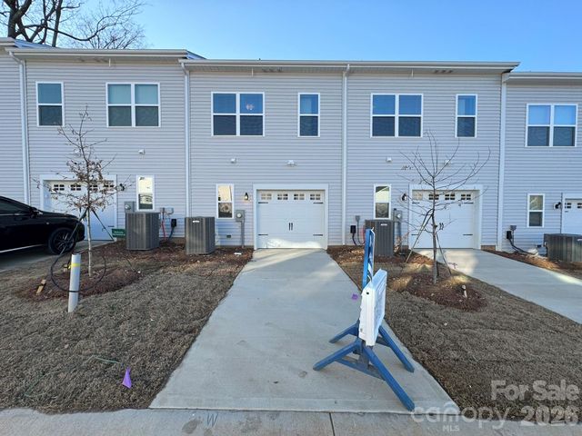 4632 Lakeview Road 6, Charlotte, NC 28216