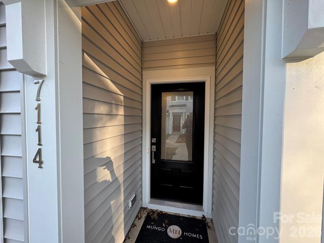 4632 Lakeview Road 6, Charlotte, NC 28216