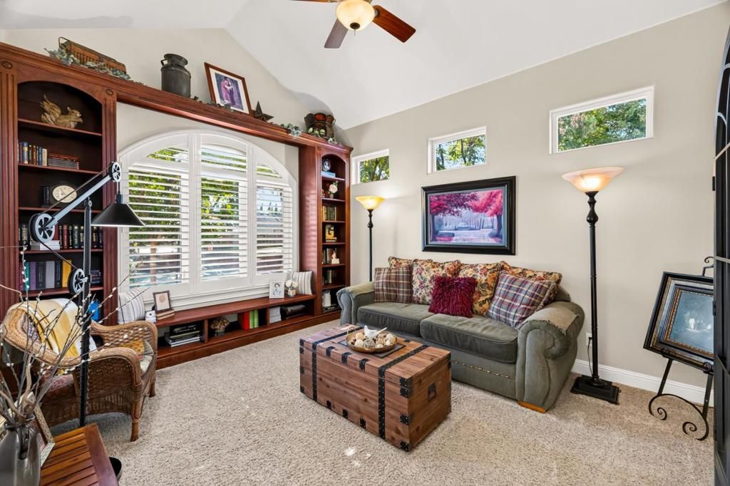 Image 16 of property listing at 3930 Aruba, Chico, CA 95973