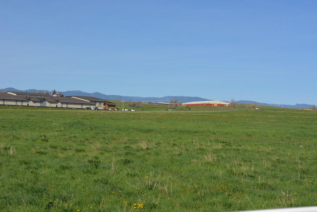 4050 Yellowtail Drive Bus Dis S, Sheridan, WY 82801 photo 9