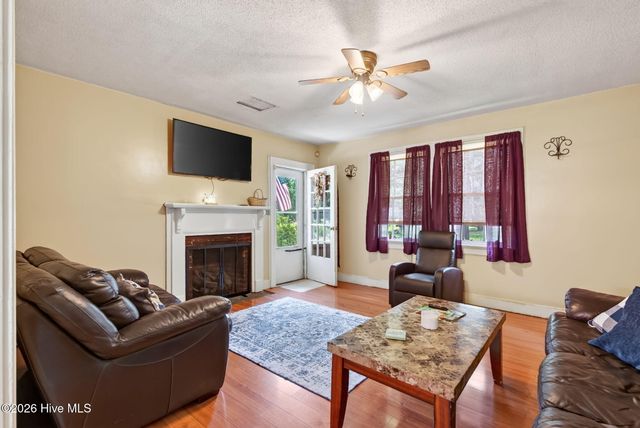 4087 Glendale Road, Kenly, NC 27542