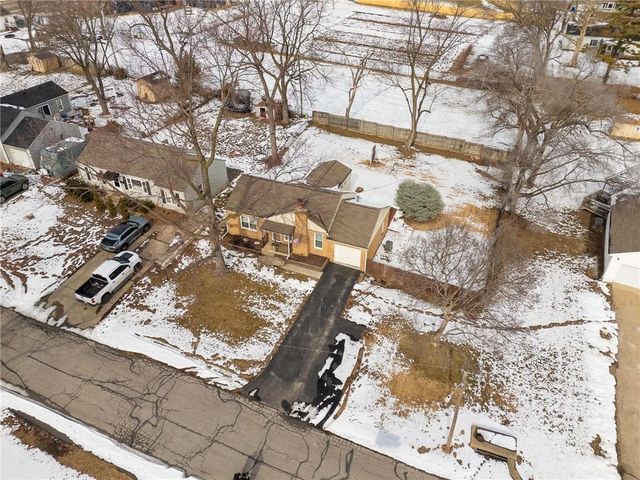 11000 W 56th Terrace, Shawnee, KS 66203