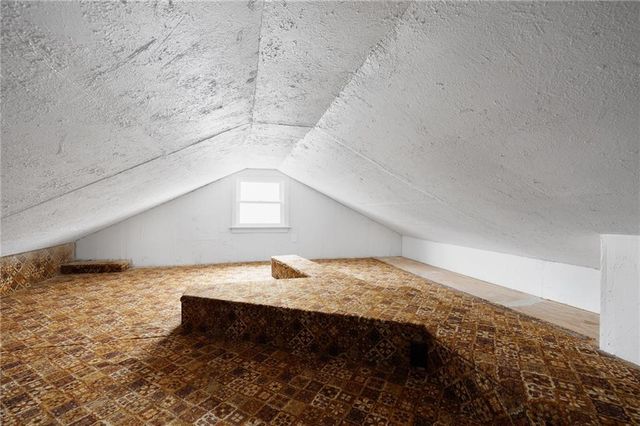 11000 W 56th Terrace, Shawnee, KS 66203