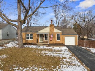 11000 W 56th Terrace, Shawnee, KS 66203