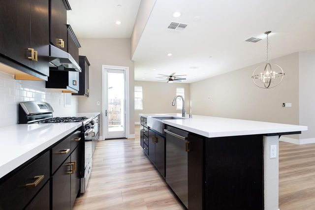 656 Silo St, Folsom, CA 95630