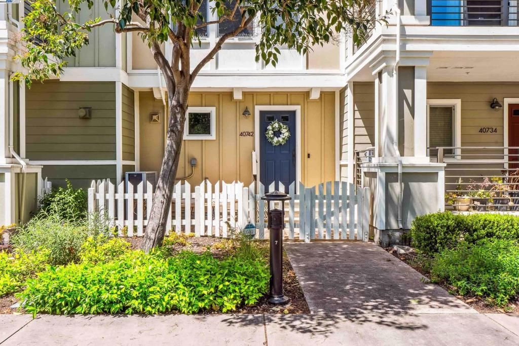40742 Greystone Ter, Fremont, CA 94538