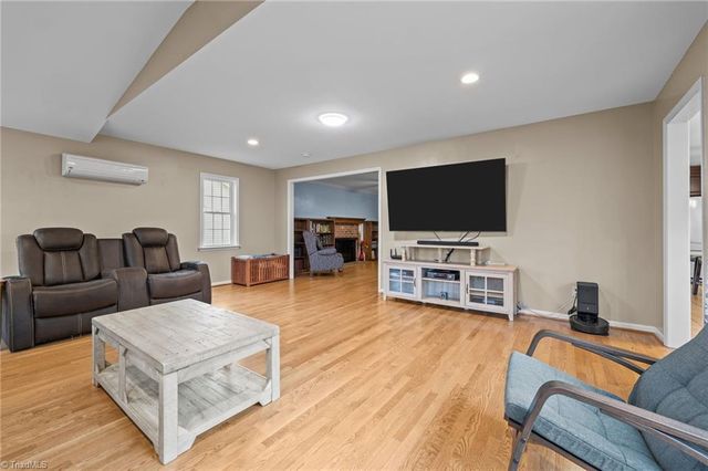 3 Sawmill Court, Greensboro, NC 27407