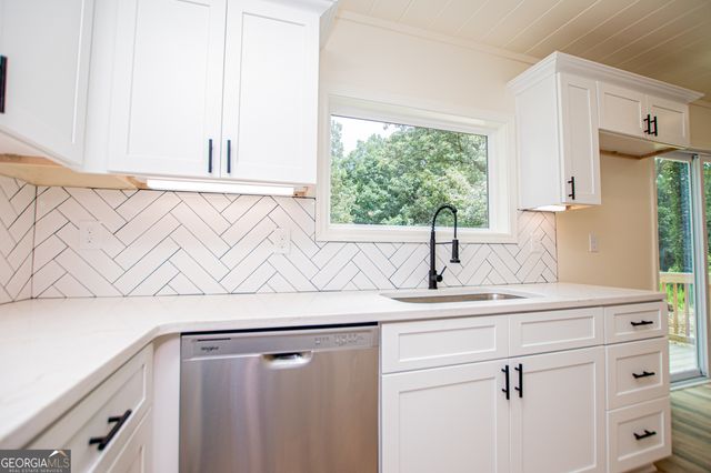 338 Pine Brook Drive, Bremen, GA 30110