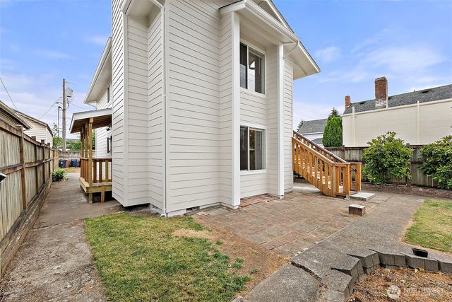 8314 S Park Avenue, Tacoma, WA 98408