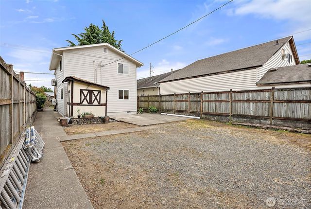 8314 S Park Avenue, Tacoma, WA 98408