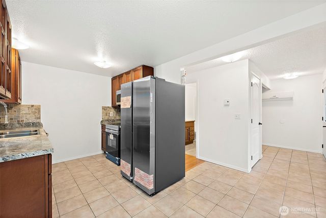 8314 S Park Avenue, Tacoma, WA 98408