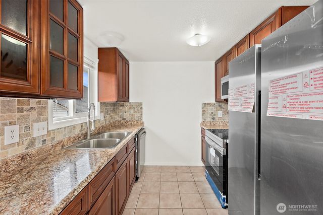 8314 S Park Avenue, Tacoma, WA 98408