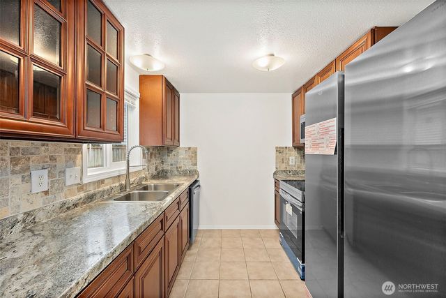 8314 S Park Avenue, Tacoma, WA 98408