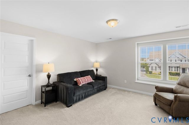 1813 James Overlook Dr, Chester, VA 23836