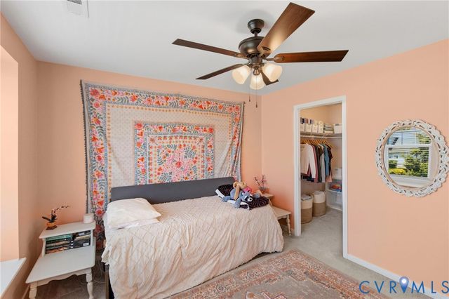 1813 James Overlook Dr, Chester, VA 23836