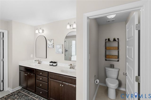 1813 James Overlook Dr, Chester, VA 23836