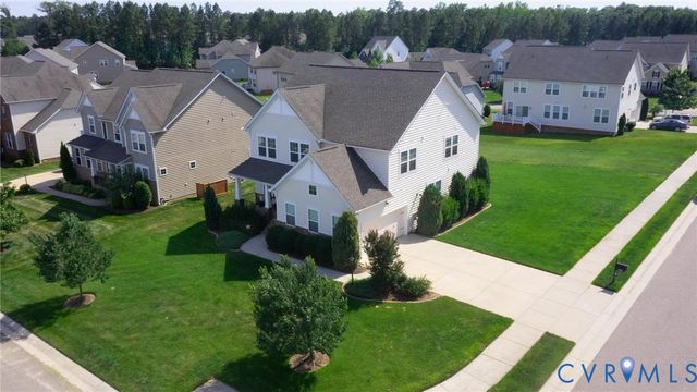 1813 James Overlook Dr, Chester, VA 23836