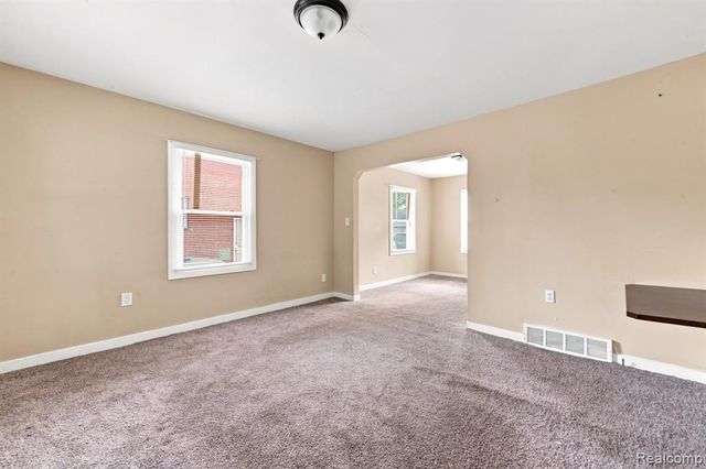 8882 Evergreen Avenue, Detroit, MI 48228