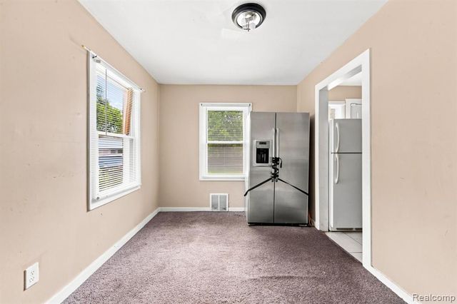 8882 Evergreen Avenue, Detroit, MI 48228