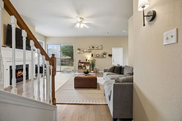 1419 Bogard Lane, Lewisville, TX 75077