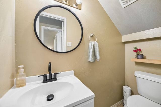 1419 Bogard Lane, Lewisville, TX 75077
