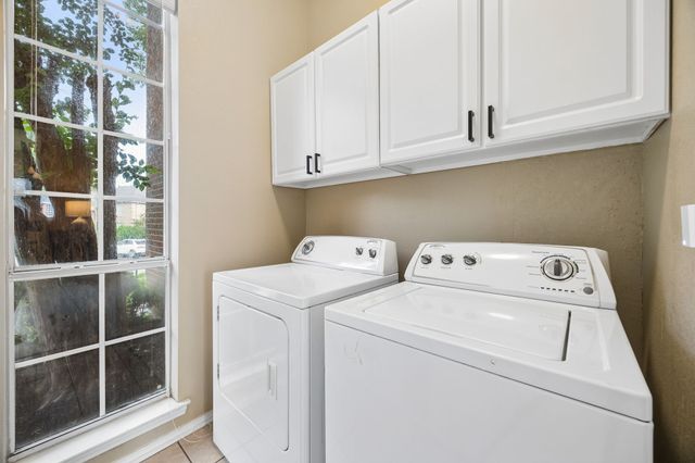1419 Bogard Lane, Lewisville, TX 75077