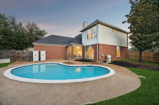 1419 Bogard Lane, Lewisville, TX 75077