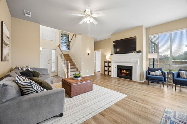 1419 Bogard Lane, Lewisville, TX 75077