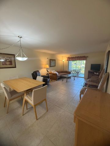 2601 NE 3rd Court 202, Boynton Beach, FL 33435