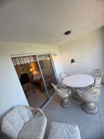 2601 NE 3rd Court 202, Boynton Beach, FL 33435