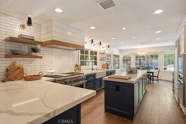 3911 E Rolling Green, Orange, CA 92867