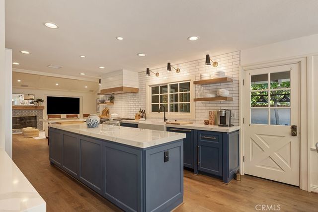 3911 E Rolling Green, Orange, CA 92867