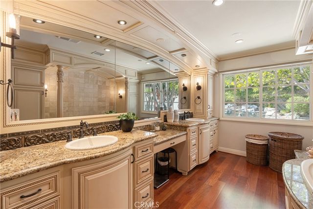 3911 E Rolling Green, Orange, CA 92867