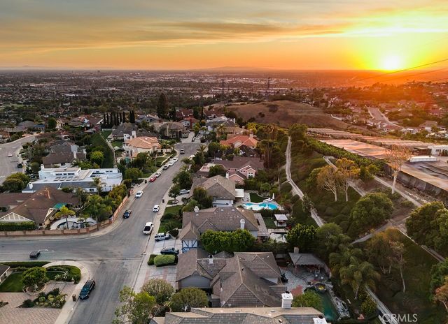 3911 E Rolling Green, Orange, CA 92867