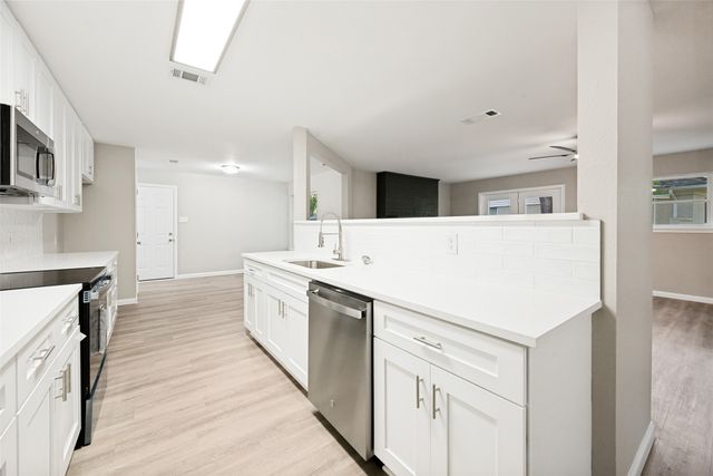 444 Billy Creek Circle, Hurst, TX 76053