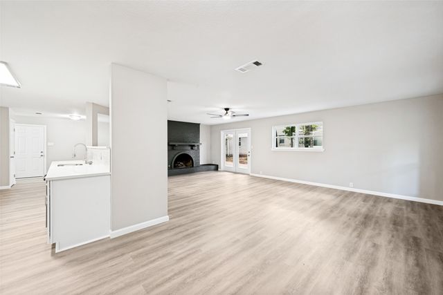 444 Billy Creek Circle, Hurst, TX 76053
