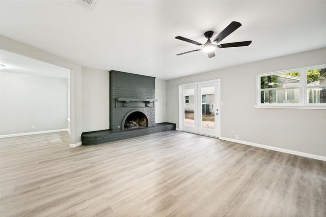 444 Billy Creek Circle, Hurst, TX 76053