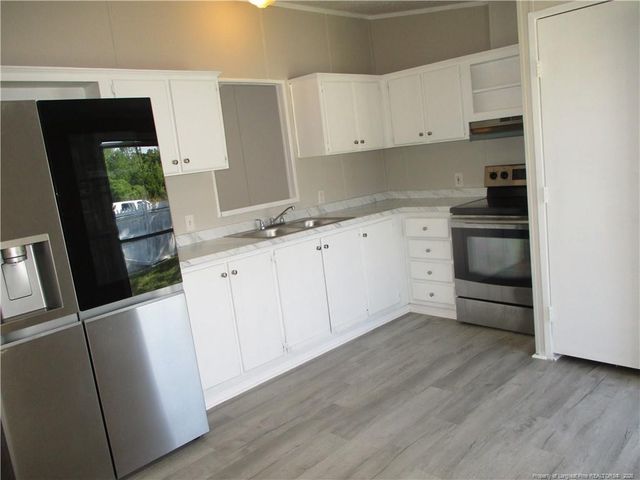 27 Skylark Lane, St. Pauls, NC 28384