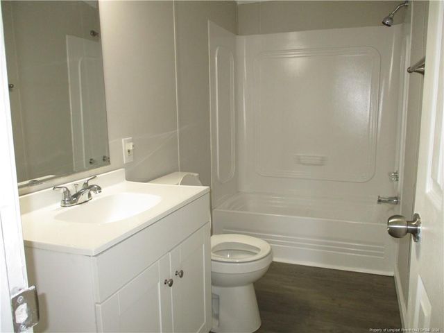 27 Skylark Lane, St. Pauls, NC 28384