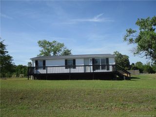 27 Skylark Lane, St. Pauls, NC 28384