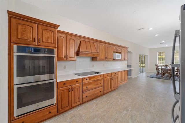 7137 S MAGNOLIA AVENUE, Ocala, FL 34476