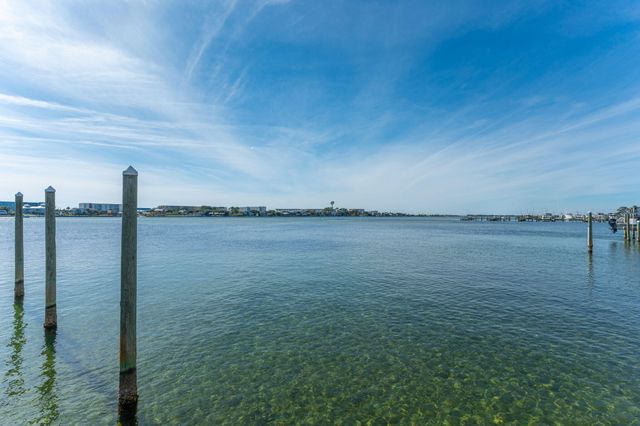 124 SW Miracle Strip Parkway, 700, Fort Walton Beach, FL 32548