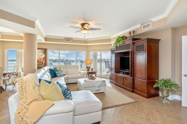 124 SW Miracle Strip Parkway, 700, Fort Walton Beach, FL 32548