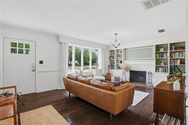 2201 Ebb Tide RD, Virginia Beach, VA 23451