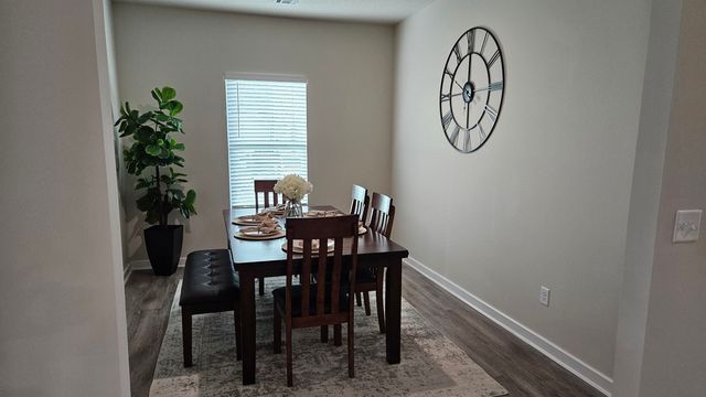 956 N Forestview St, Wichita, KS 67235