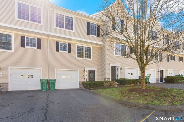 46 Donahue Lane 46, Manchester, CT 06042