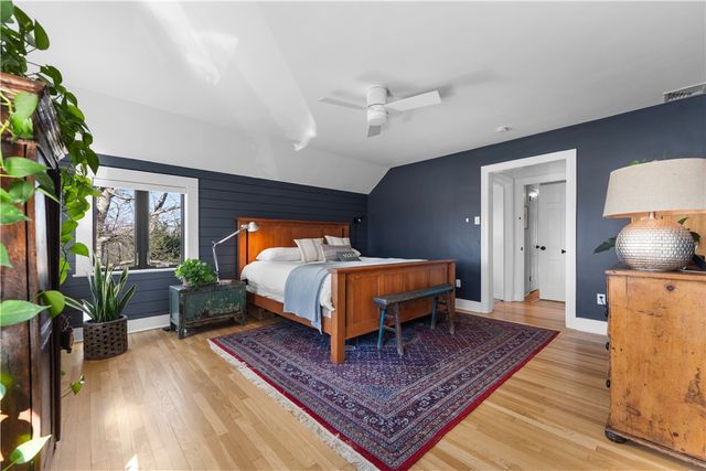22 Priscilla Ln, Rosslyn Farms, PA 15106