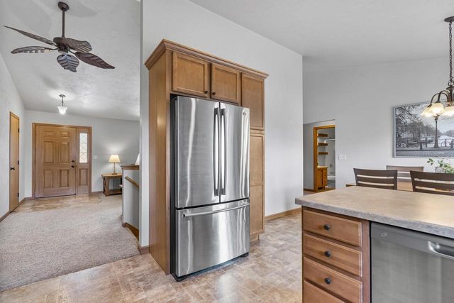 W6432 ROCKY MOUNTAIN DRIVE, Greenville, WI 54942